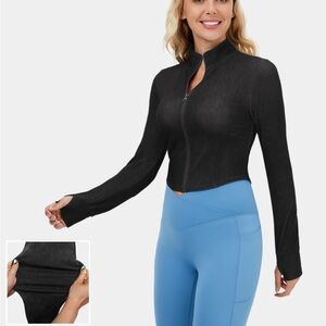 NWT Halara Magic Zip Front Cropped Stretchy Knit Denim Casual Jacket Size Small